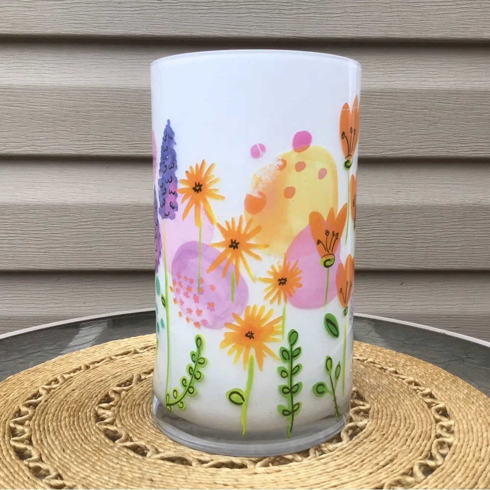 Gorgeous Floral Patterned Vintage Glass Vase